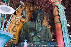 Grande statua del Buddha del tempio Todaiji, Nara, Giappone
